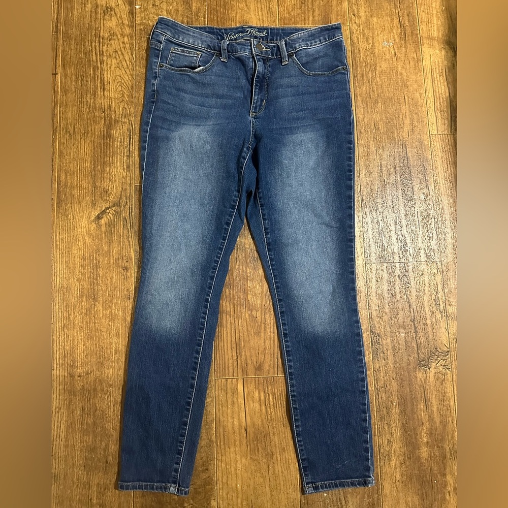 Universal Thread Jeans 10 Mid-Rise Skinny